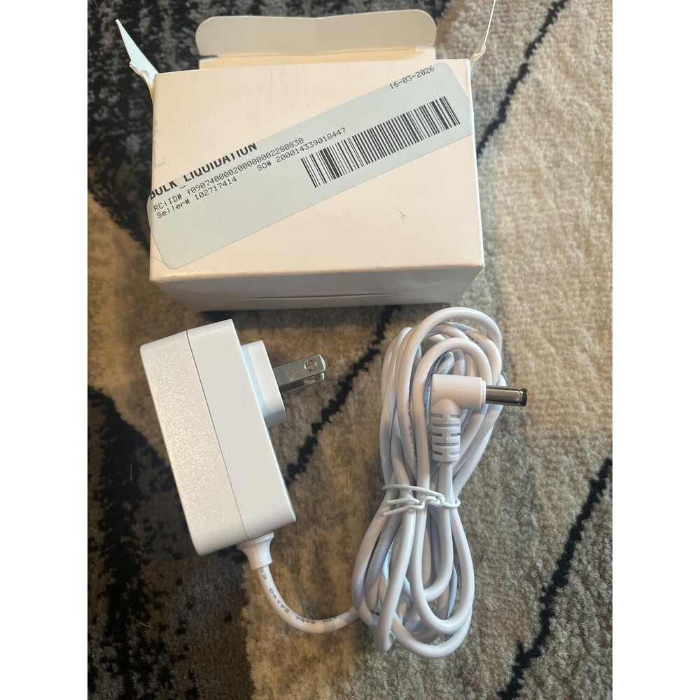 White Power Supply Adapter Charger with 5.0V Output